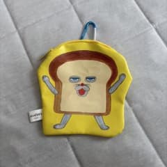 パンどろぼう カラビナ付きポーチのサムネイル