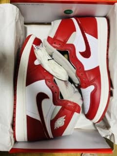 NIKE スニーカーのサムネイル
