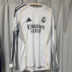 adidas レアル・マドリードのサムネイル