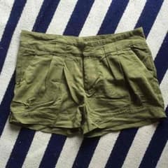 ショートパンツ カーキのサムネイル