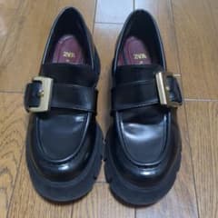 ZARA 厚底ローファー　モンクストラップ　22.5のサムネイル