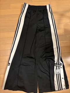 adidas ワイドフレアトラックパンツのサムネイル