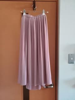 専用　ユニクロ プリーツスカートのサムネイル