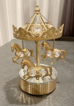 スワロフスキー メリーゴーランド オルゴール 24K gold plated - メルカリ