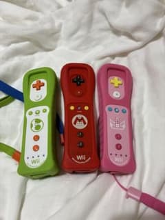Wiiリモコン マリオ、ピーチ、ヨッシーカバー付きのサムネイル