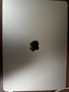 【Apple】MacBook air M2 256GB/8GBのサムネイル