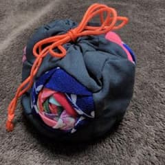 ちりめん細工 巾着袋 ハンドメイドのサムネイル