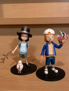 ワンピースフィギュア　ルッチとカクのサムネイル