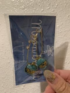 宮古島で手作り/沖縄/南国/ブルー/ハンドメイド　シーグラスピアスのサムネイル