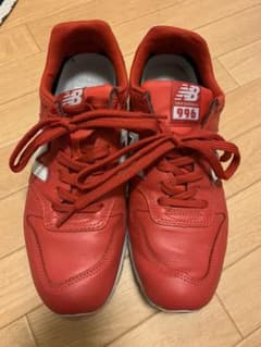 ニューバランス スニーカーのサムネイル
