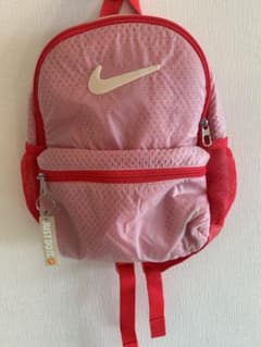 新品未使用！Nike ピンク リュックのサムネイル