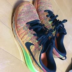 nike flyknit max フライニットのサムネイル