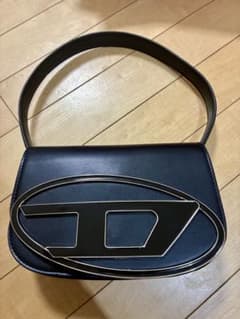【DIESEL】並行輸入品　ハンドバッグ・ショルダーバッグ　BLACKのサムネイル
