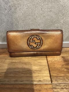 GUCCI 財布　牛皮のサムネイル