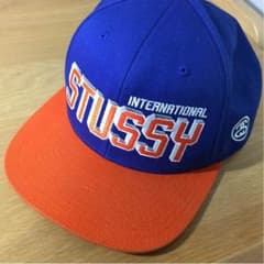 stussyキャップのサムネイル