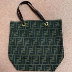 michisoku様専用   フェンディ トートバッグのサムネイル