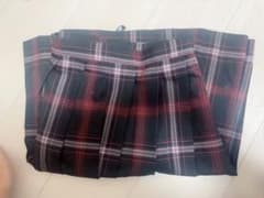 制服　スカート　赤チェックのサムネイル