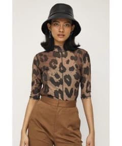 BOLD LEO SHEER H／N トップス/レオパードシアーハイネックのサムネイル