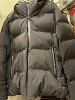 UNIQLO シームレスダウンパーカーのサムネイル