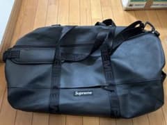 Supreme 23fw レザーダッフルバッグ - メルカリ