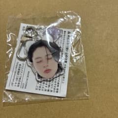 treasure ハルト　顔アクリルキーホルダー哀のサムネイル