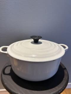 LE CREUSET ホーロー鍋 ホワイト 20センチ - メルカリ