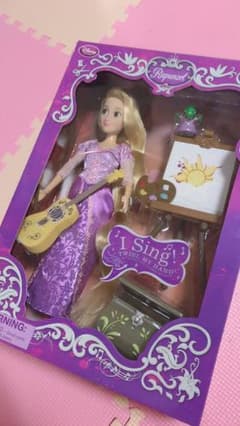 ディズニー シンギングドール ラプンツェルのサムネイル