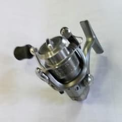 ☆お値下げ中☆　シマノ　リ－ル　AERNOS1000のサムネイル