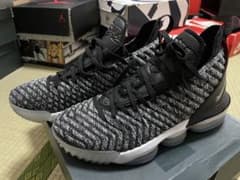 NIKE LEBRON16 ナイキ レブロン16のサムネイル