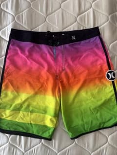 Hurley X MLT マルチカラー 海水パンツ ボードショーツのサムネイル
