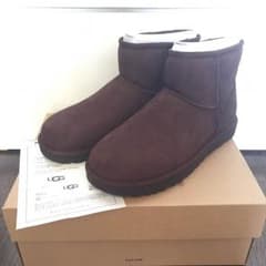 【めぐさん専用】未使用 ugg クラシックミニII ダークブラウン25センチのサムネイル