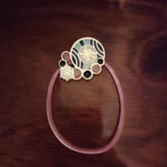 ◼️鬼滅の刃 USJコラボ　ヘアゴムコレクション◼️猗窩座 鬼滅の刃猗窩座ヘアゴム USJ - メルカリ