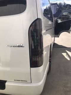 ハイエース　テールランプのサムネイル