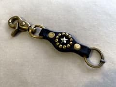 CALEE キャリー レザースタッズキーホルダー ウォレットチェーン 真鍮 CALEE キャリー レザースタッズキーホルダー ウォレットチェーン 真鍮
