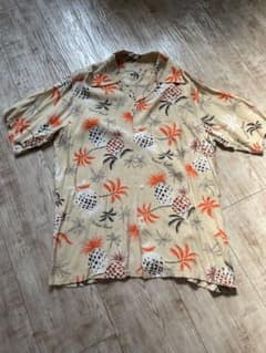 【Maison Kitsune】アロハシャツのサムネイル