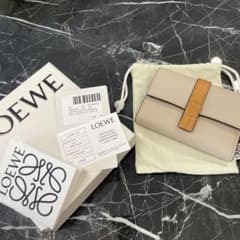 LOEWE バーティカルウォレット　ライトオーツ/ハニーのサムネイル