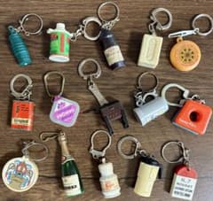 857【15個】ヴィンテージ フランス フレンチ キーホルダー - メルカリ