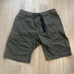 THE NORTH FACE ショートパンツ カーキ Mサイズのサムネイル