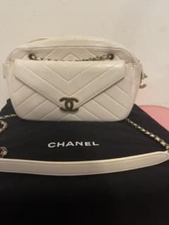 CHANEL ホワイト ショルダーバッグのサムネイル