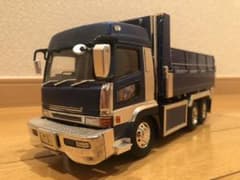 デコトラ　トラックのサムネイル