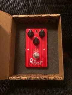 ギター Riot distortion crimson red Suhr Riot Crimson Red【200台限定生産カラー】 - メルカリ