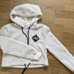 FILA S パーカー　ショート丈　S Ｍサイズ　新品未使用品のサムネイル