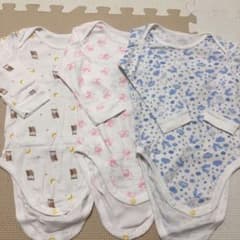 ユニクロ 肌着 ロンパース　80のサムネイル