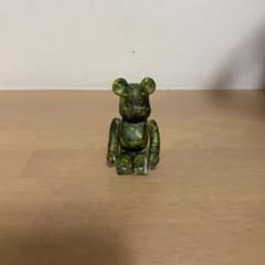 BE@RBRICK ベアブリック フィギュア グリーン系のサムネイル