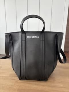 バレンシアガEVERYDAY カーフスキン　BALENCIAGAのサムネイル