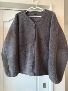 UNIQLO ボアフリースジャケット グレーのサムネイル
