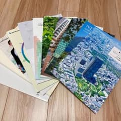 不動産デベロッパー　企業パンフレットのサムネイル