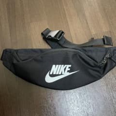 NIKE ナイキ ウエストポーチ（バック）のサムネイル
