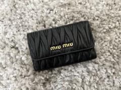 miu miu キーケースのサムネイル