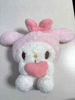 マイメロディ ぬいぐるみ（ハート抱きポーズ）のサムネイル